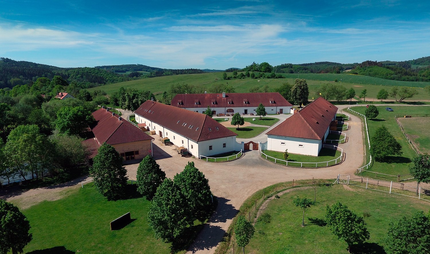 Pohled na Barokní statek Benice