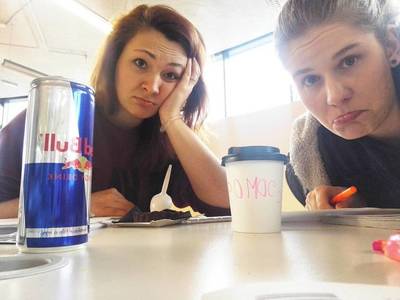 2017 Verča s Adé při jedné z četných návštěv studovny Národní technické knihovny