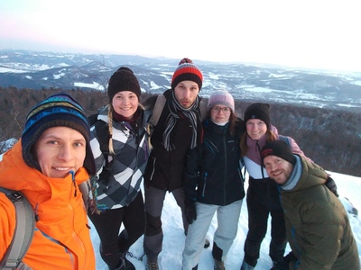 2021 Buby s Béďou, Pepa s Magdou a Bětka s Pavlem na Děčínském sněžníku při sáňkařském maratonu po nejvyšších vrcholech